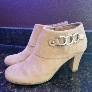 Ankle boots